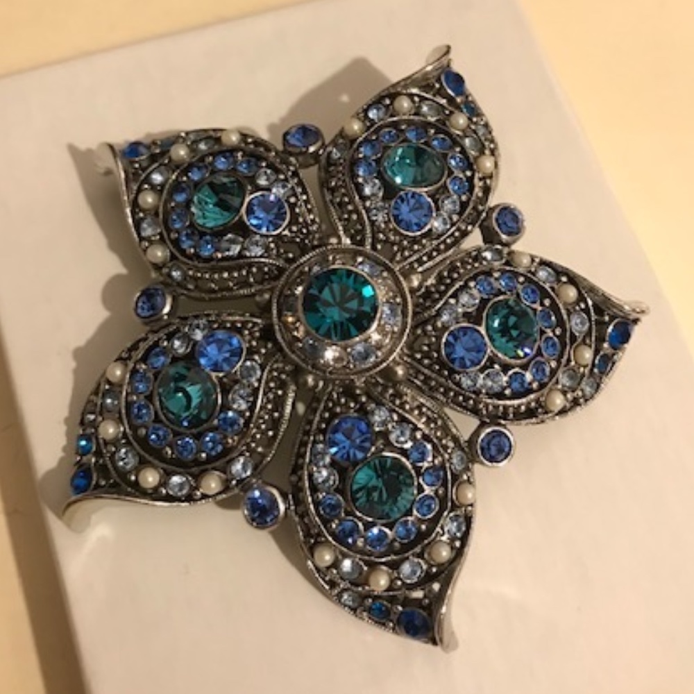 Jewelry of Legends Large Brooch pin/ pendant- NEW